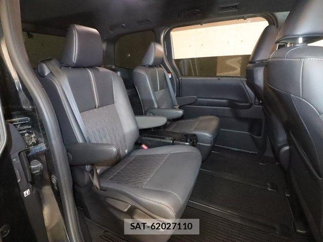Toyota NOAH HYBRID 2022-09 1314395-4