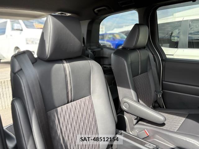 Toyota NOAH HYBRID 2024-02 1374970-9