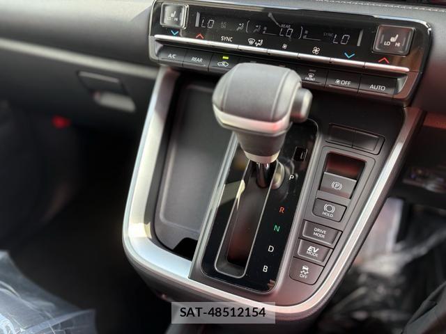Toyota NOAH HYBRID 2024-02 1374970-24