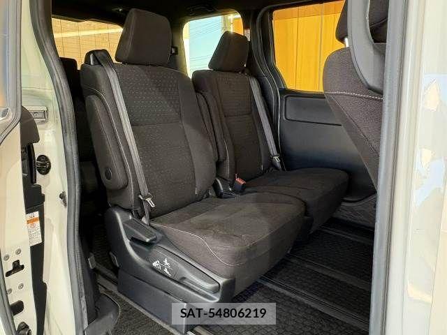 Toyota NOAH HYBRID 2018-01 1473904-10