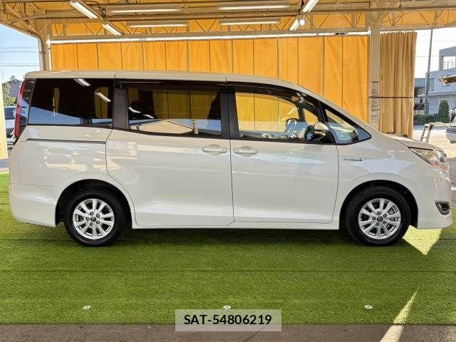 Toyota NOAH HYBRID 2018-01 1473904-14