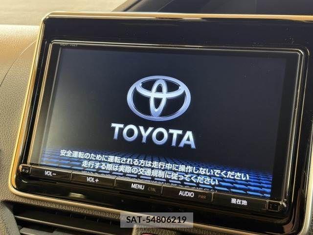Toyota NOAH HYBRID 2018-01 1473904-2