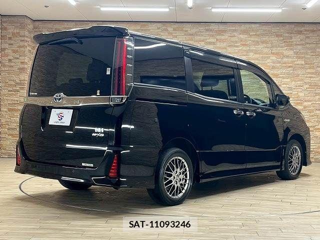 Toyota NOAH HYBRID 2019-08 1610063-15
