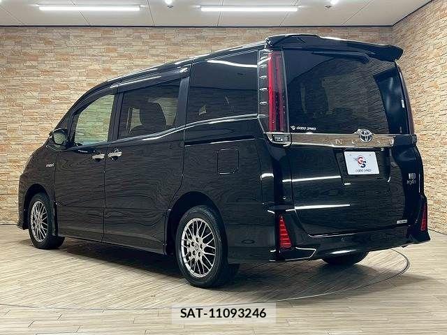 Toyota NOAH HYBRID 2019-08 1610063-16