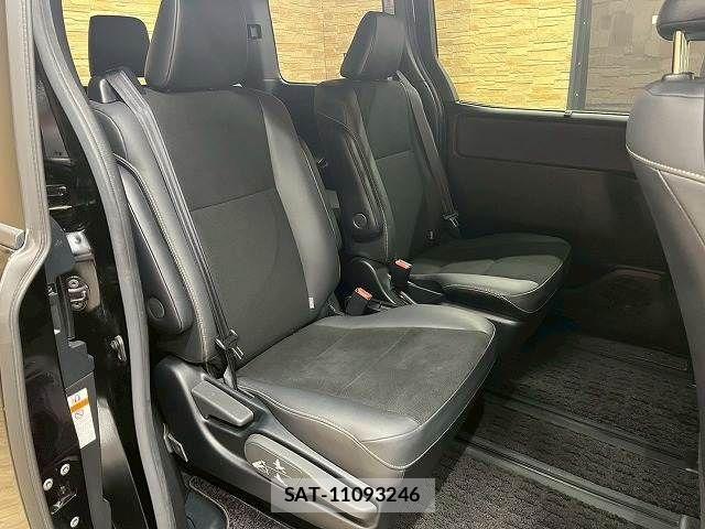 Toyota NOAH HYBRID 2019-08 1610063-5