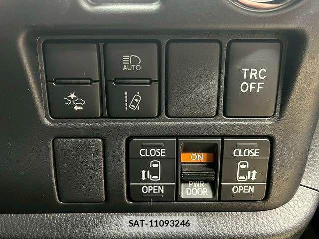 Toyota NOAH HYBRID 2019-08 1610063-7