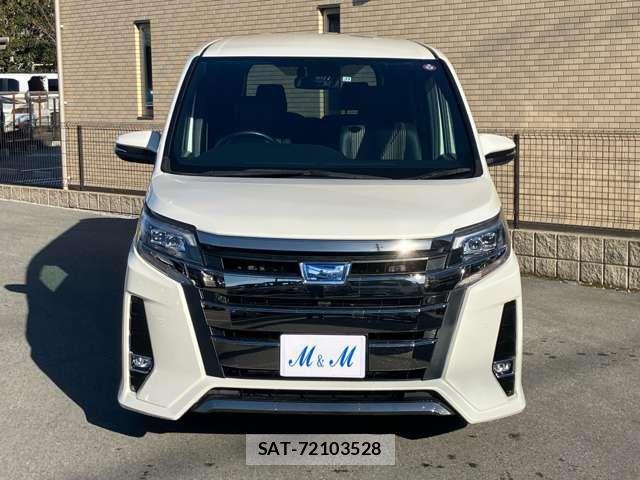Toyota NOAH HYBRID 2019-12 1626369-9