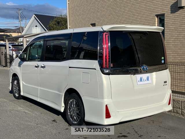 Toyota NOAH HYBRID 2019-12 1626369-3
