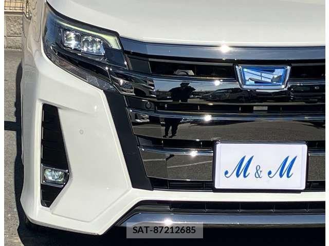 Toyota NOAH HYBRID 2019-09 1626367-16