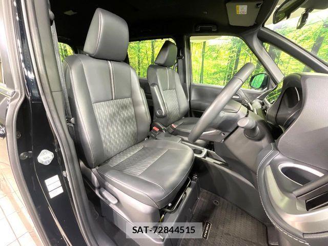 Toyota NOAH HYBRID 2022-10 1662567-7