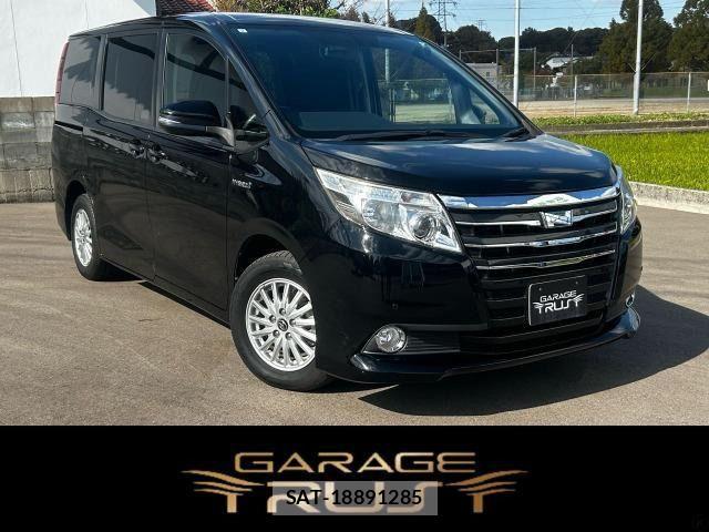 Toyota NOAH HYBRID 2015-07 1827547-0