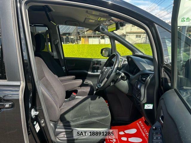 Toyota NOAH HYBRID 2015-07 1827547-14