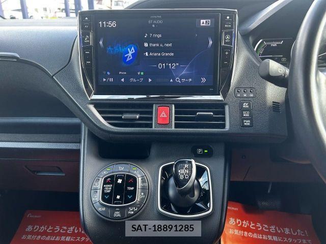 Toyota NOAH HYBRID 2015-07 1827547-20
