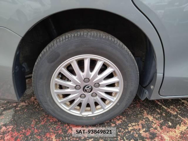 Toyota NOAH HYBRID 2015-04 2003114-26