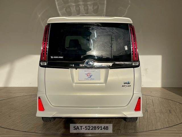 Toyota NOAH HYBRID 2018-01 2083762-16