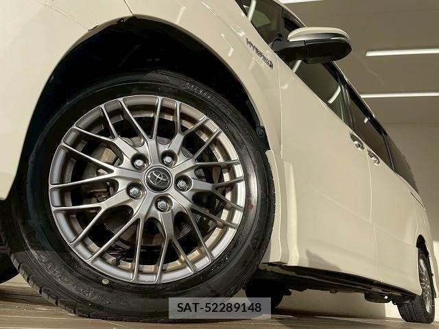 Toyota NOAH HYBRID 2018-01 2083762-18