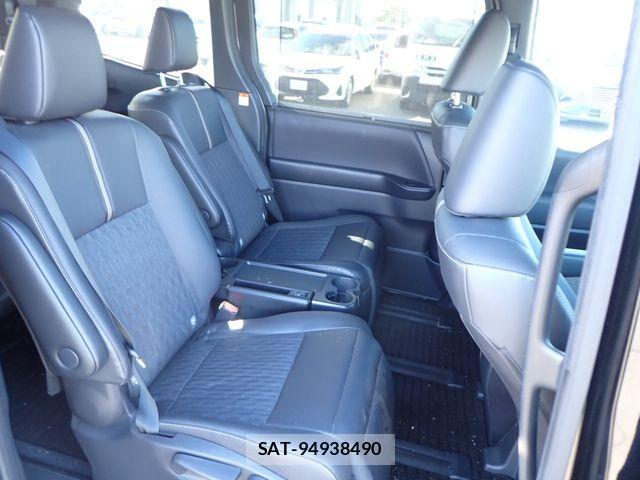 Toyota NOAH HYBRID 2024-02 2083739-22