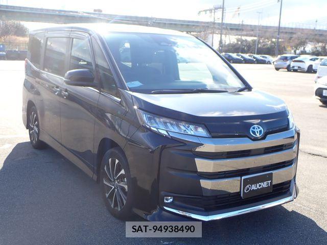 Toyota NOAH HYBRID 2024-02 2083739-3