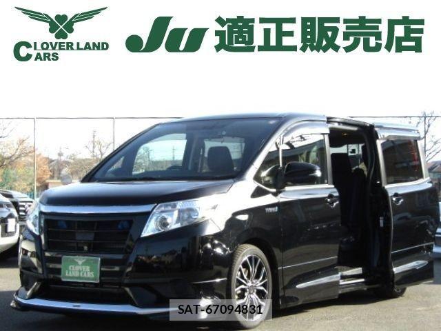 Toyota NOAH HYBRID 2015-06 2100328-0