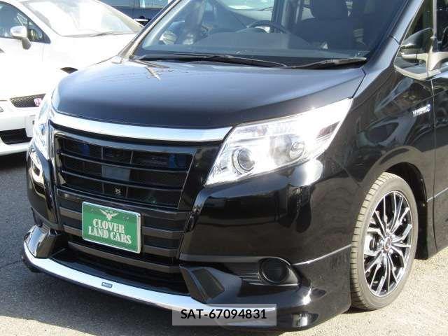 Toyota NOAH HYBRID 2015-06 2100328-16