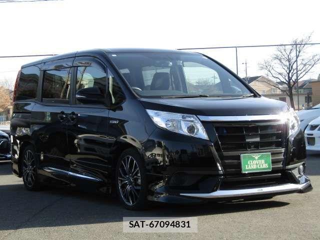 Toyota NOAH HYBRID 2015-06 2100328-4