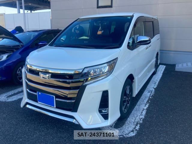 Toyota NOAH HYBRID 2021-06 2212833-0