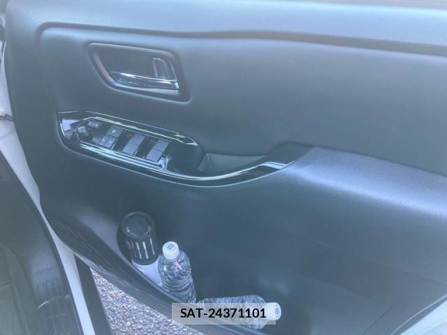 Toyota NOAH HYBRID 2021-06 2212833-17