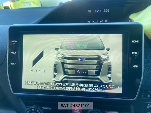 Toyota NOAH HYBRID 2021-06 2212833-18