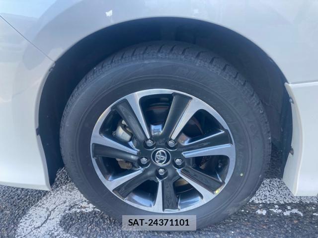 Toyota NOAH HYBRID 2021-06 2212833-3