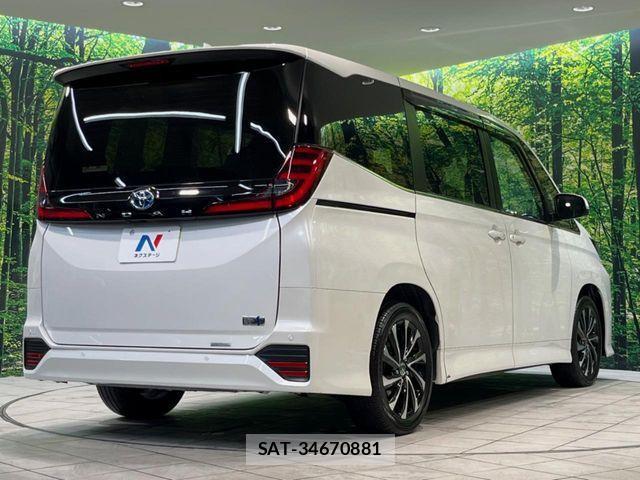 Toyota NOAH HYBRID 2023-02 2318528-17