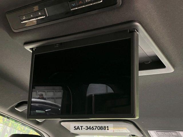 Toyota NOAH HYBRID 2023-02 2318528-2