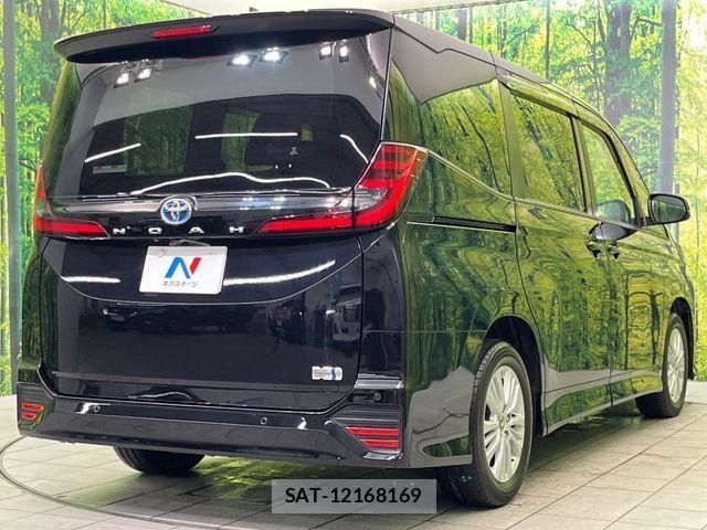 Toyota NOAH HYBRID 2023-09 2351692-16