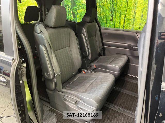 Toyota NOAH HYBRID 2023-09 2351692-8