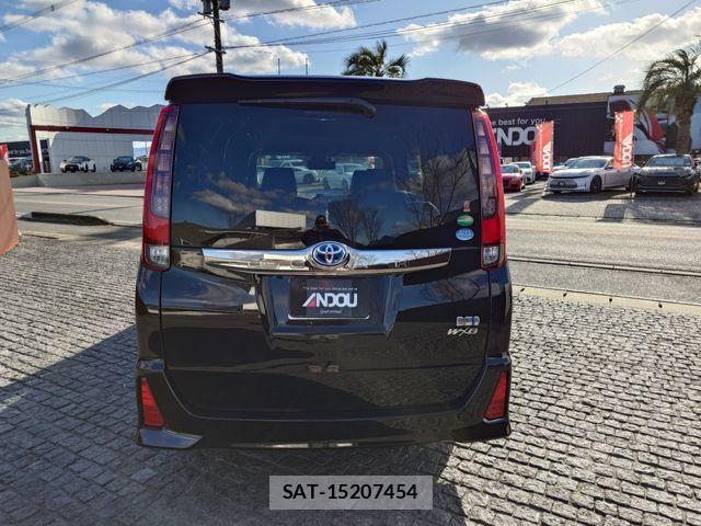 Toyota NOAH HYBRID 2016-09 2672325-6