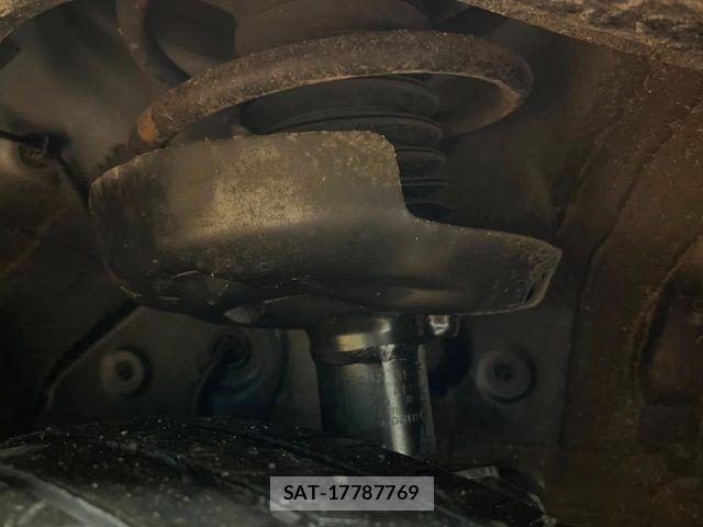 Toyota NOAH HYBRID 2023-04 2729533-19