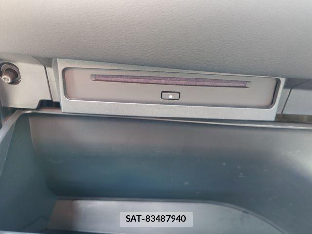 Toyota NOAH HYBRID 2024-05 3067101-19