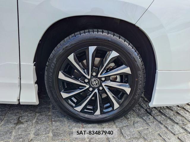 Toyota NOAH HYBRID 2024-05 3067101-7