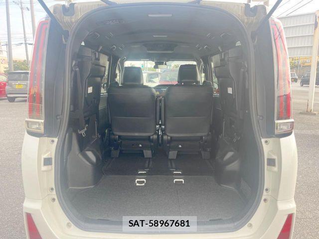 Toyota NOAH HYBRID 2018-06 3381735-11