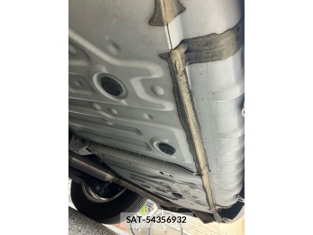 Toyota NOAH HYBRID 2019-03 3414755-10