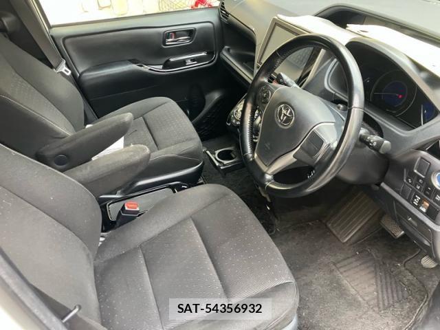 Toyota NOAH HYBRID 2019-03 3414755-12