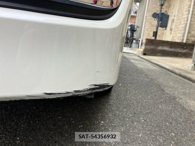Toyota NOAH HYBRID 2019-03 3414755-3