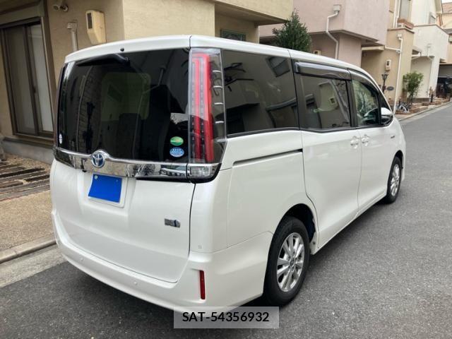 Toyota NOAH HYBRID 2019-03 3414755-6
