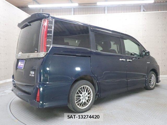 Toyota NOAH HYBRID 2020-02 3414754-1