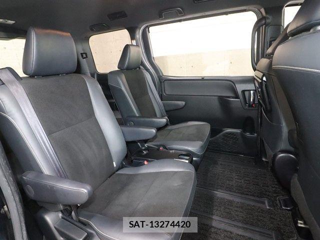Toyota NOAH HYBRID 2020-02 3414754-4