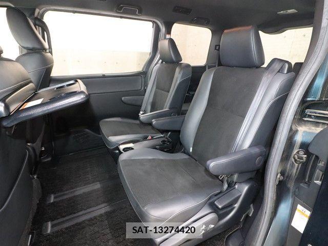 Toyota NOAH HYBRID 2020-02 3414754-8