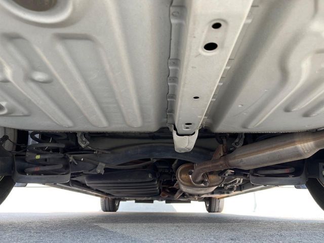 Toyota NOAH HYBRID 2014-07 3678318-18