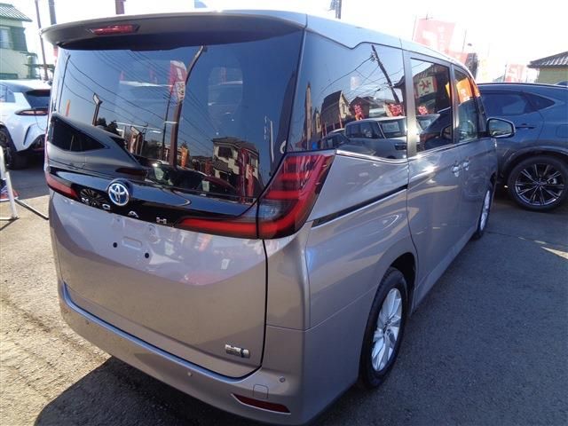 Toyota NOAH HYBRID 2023-01 3678285-7
