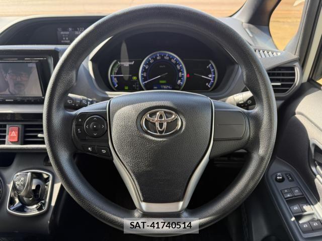 Toyota NOAH HYBRID 2014-07 3716289-9