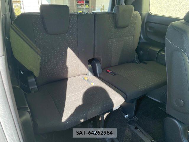 Toyota NOAH HYBRID 2019-03 3716288-9