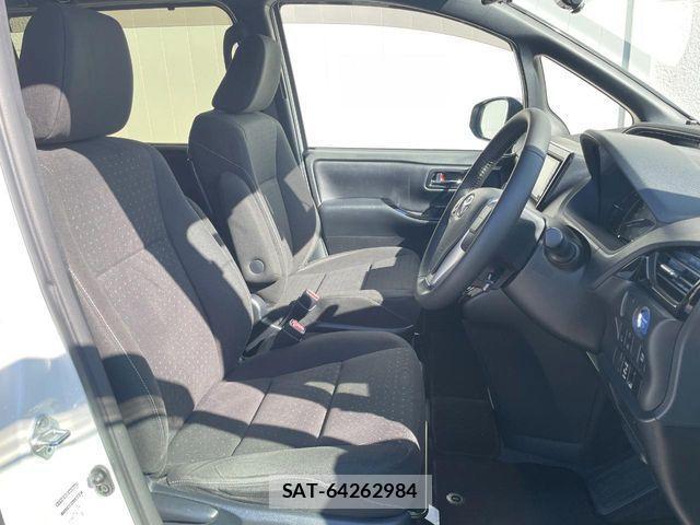 Toyota NOAH HYBRID 2019-03 3716288-7